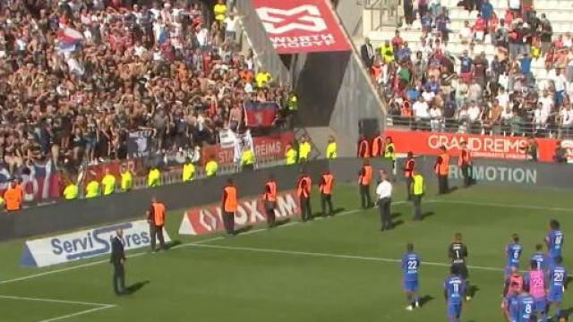 L'OL s'est inclin&eacute; face &agrave; Reims ce dimanche. (screenshot Twitter - @PVSportFR)