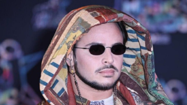 Yanis Marshall a partag&eacute; sa part de 'v&eacute;rit&eacute;' sur le plateau de 'TPMP' (Screenshoot Twitter @radiosiskofm)