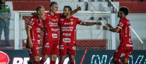 Vila venceu em casa (Reprodiu&ccedil;&atilde;o/Facebook/VilaNovafc)