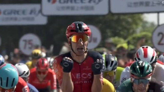 Ciclismo, la vittoria di Elia Viviani al Tour de Guangxi