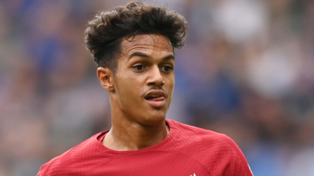 Mercato Inter: possibile pista Fabio Carvalho dal Liverpool per il centrocampo.