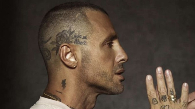 Fabrizio Corona attacca Spalletti: 'Il calcio &egrave; diventato l'oppio del popolo italiano'.