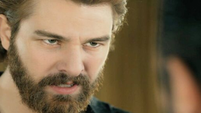 Terra amara,episodi turchi,Fikret minaccia Demir: &lsquo;Ho intenzione di fartela pagare&rsquo;.