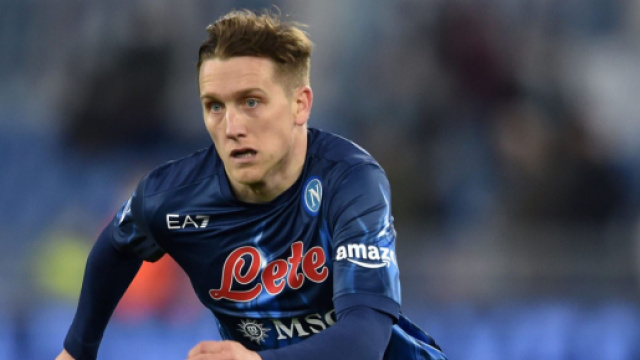Inter, piace Zielinski del Napoli per il 2024: la Fiorentina vorrebbe Belotti.