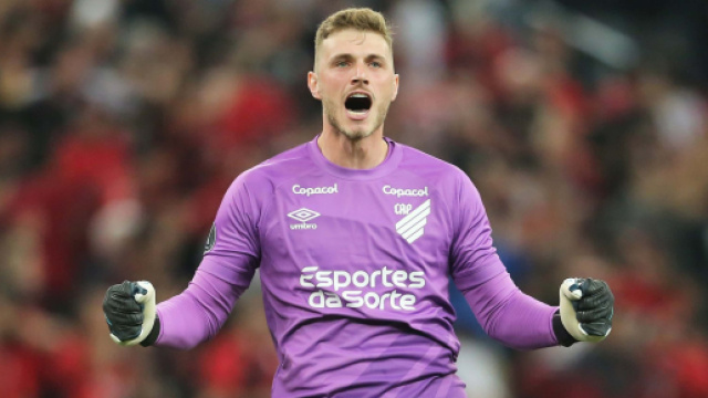 Mercato Inter: idea Bento per la porta, possibile offerta di 15 milioni.