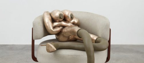 Sarah Lucas' 'Cross Doris' (Image source: Robert Glowacki/Courtesy Tate Britain)