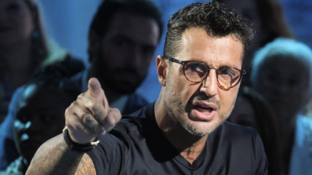 Corona shock dopo l'ospitata flop in Rai: Censurato audio di Zaniolo - fanpage.it