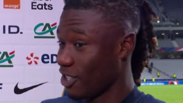 Eduardo Camavinga avec le maillot Bleu (capture Twitter @TF1)