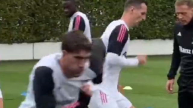 La Juve posta l'allenamento odierno, sui social dilaga l'ironia: 'Sempre belli molli'