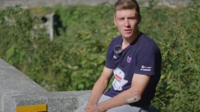 Ciclismo, Evenepoel torna sul luogo della caduta al Lombardia 2020: 'Andavo a 85 all'ora'.