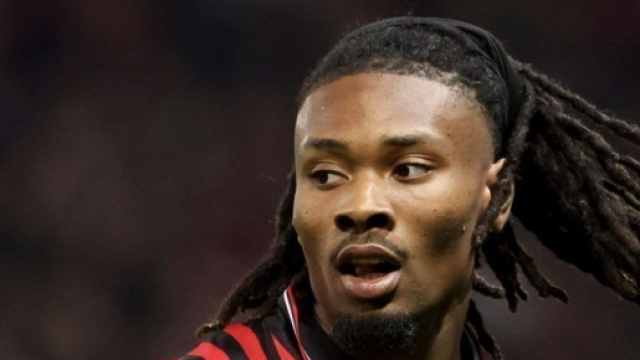 La Juventus valuterebbe l'acquisto di Thuram in prestito con obbligo di riscatto a gennaio.