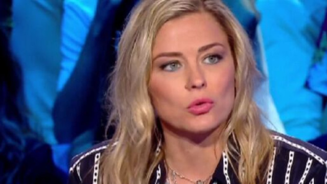 Laure Boulleau dans le CFC (capture Twitter @CanalplusFoot)