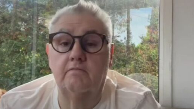 Pierre M&eacute;n&egrave;s fracasse Pau Lopez (capture YouTube de la chaine de Pierre M&eacute;n&egrave;s )