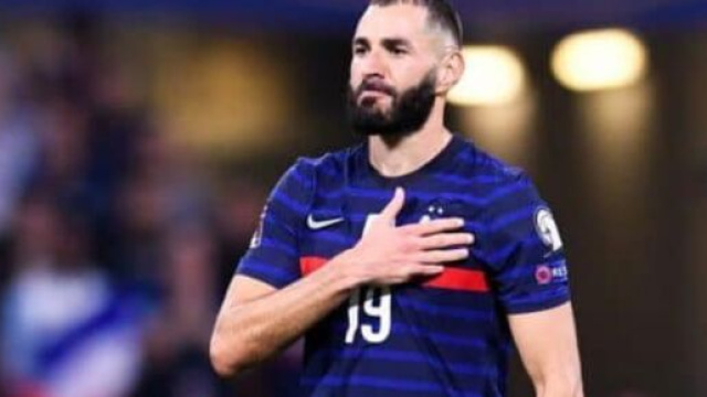 Karim Benzema nouveau joueur d'Al-Ittihad en Arabie saoudite. (screenshot Twitter - @_BeFootball)