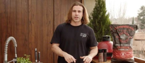 Daniel Sancho permanece en la c&aacute;rcel de Koh Samui (Youtube, Puro Disfrute)