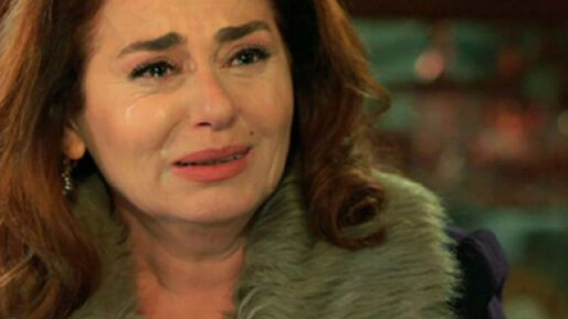 Terra amara, episodi turchi, Sevda in crisi dopo il ricatto di Umit: &lsquo;Mi sento traditrice&rsquo;.