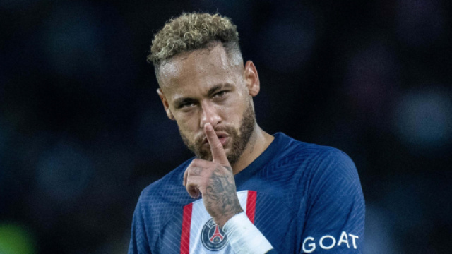 Neymar sous les couleurs du Paris Saint-Germain (Capture Twitter @Amour_Du_Foot)