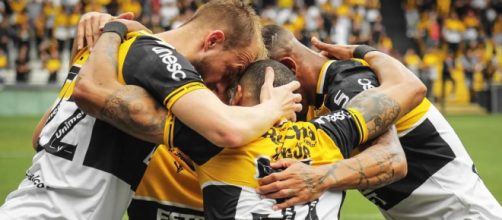 Crici&uacute;ma venceu em casa (Reprodu&ccedil;&atilde;o/Facebook/criciumaec)