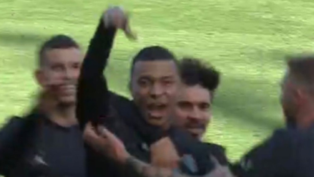 Mbapp&eacute; double buteur face &agrave; Brest ce dimanche. (screenshot Twitter - @ActuFoot_)