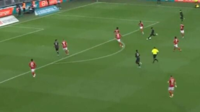 Za&iuml;re-Emery buteur face &agrave; Brest ce dimanche. (screenshot Twitter - @HRivayrand)