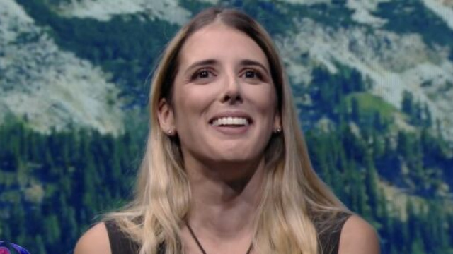 GF, Giselda rivela di avere sofferto per amore: 'Non mi amava' (Video).