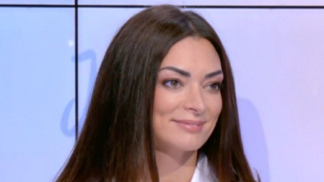 Emilie Nef Naf a officialis&eacute; sa relation avec l'ex-rugbyman Yoann Huget (Screenshoot Twitter @InsidePublic)