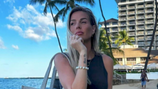 Jessica Thivenin, tacl&eacute;e pour un placement de produit, r&eacute;pond (Screenshoot Twitter @GossipRoomOff)