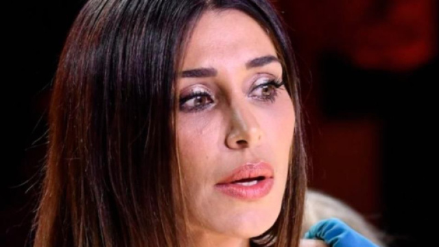 Bele Rodriguez torna sui social dopo una lunga assenza: 'Mettersi nei panni degli altri'.