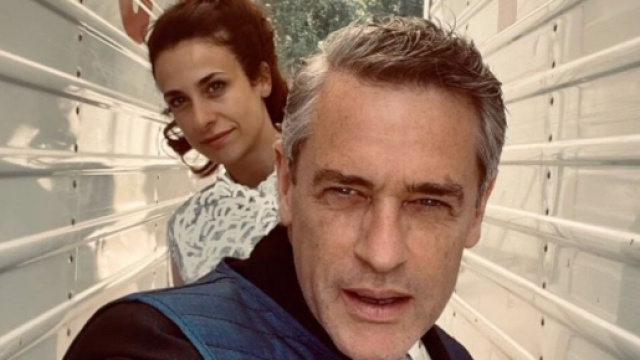 Il Paradiso, episodio 20 ottobre: Conti contatta Teresio per un imprevisto in fabbrica.