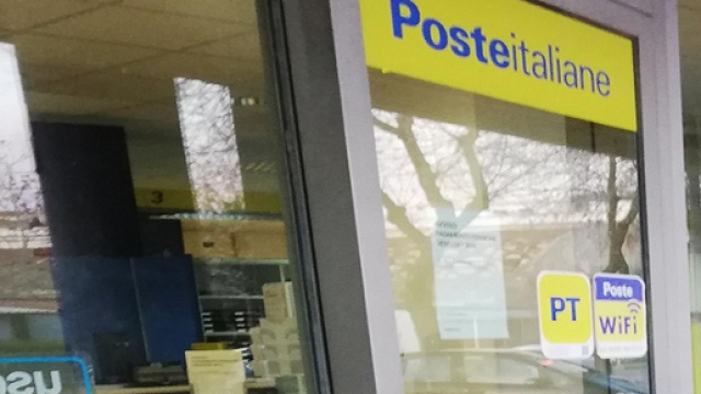 Poste Italiane: assunzioni a tempo determinato per personale senza esperienza.