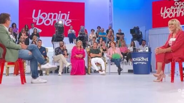 Uomini e donne, registrazione 7 ottobre