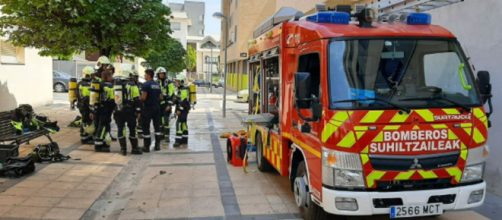 Los Bomberos de Navarra tambi&eacute;n acudieron al domicilio del joven (X, @bomberos_na)