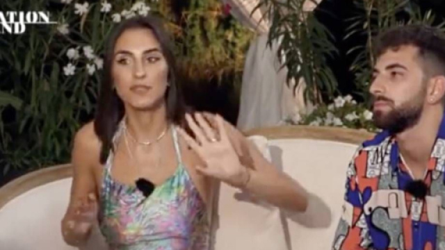 Temptation Island: Gabriela e Giuseppe potrebbero essere in crisi.