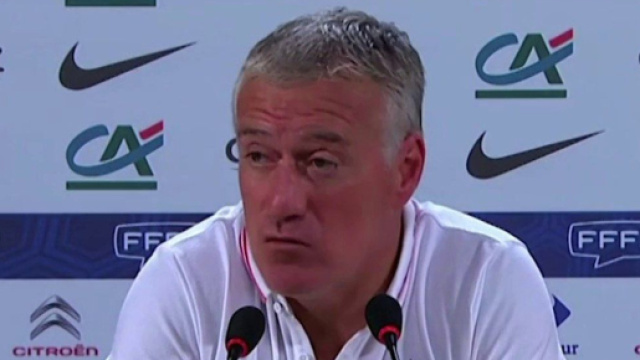 Didier Deschamps joue avec les journalistes (capture officielle YouTube RMC Sport)