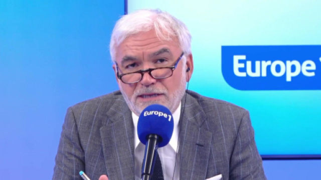 Pascal Praud sur Europe 1 (capture Twitter @denkinte_2)