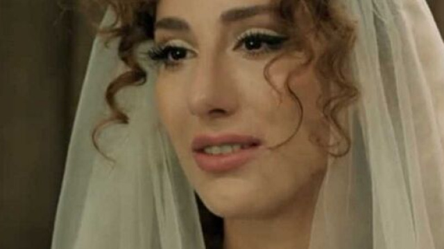 Terra amara, spoiler al 26/11: Zuleyha incinta, Fadik scopre che Rasit &egrave; gi&agrave; sposato.