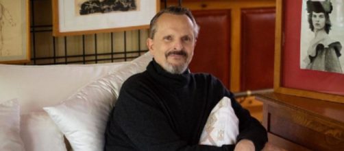 El hijo de Luis Miguel Domingu&iacute;n tuvo que suspender sus compromisos profesionales debido a su problema de salud (Instagram, @miguelbose)