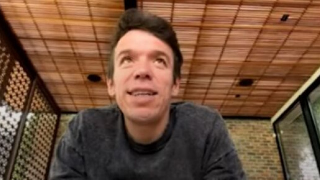 Ciclismo, Rigoberto Uran al podcast La Movida: 'Alcuni si allenano frenando e pedalando insieme'.