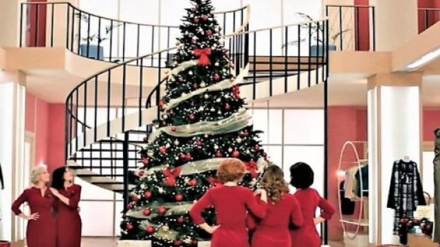 Il Paradiso delle signore, episodi 20-21 novembre: Maria prepara la collezione di Natale.