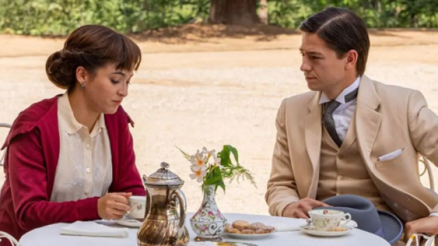 La Promessa, spoiler Spagna: Cruz e Pelayo alleati contro Catalina, Curro mente a Ramona.