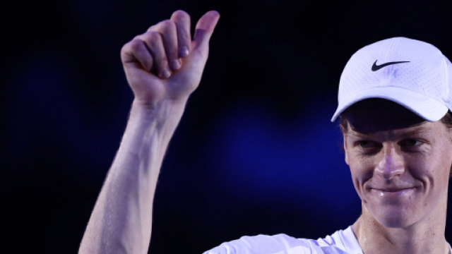 Jannik Sinner batte Medvedev e conquista la finale delle Nitto ATP Finals di Torino.