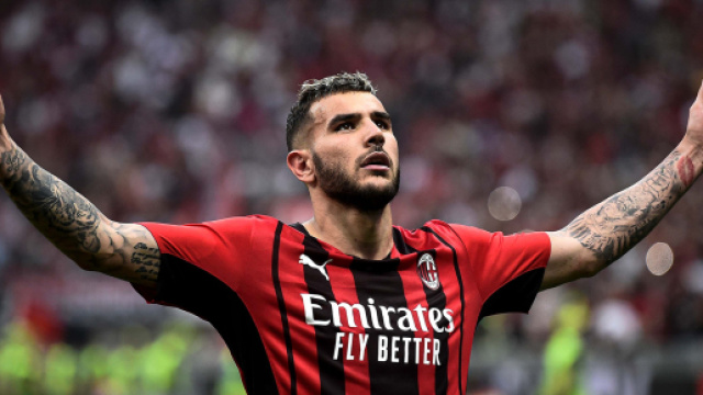 In foto Theo Hernandez, giocatore del Milan.