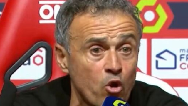 Luis Enrique en forme pour ses d&eacute;buts au PSG. (screenshot Twitter - @ActuFoot_)