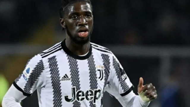 La Juventus starebbe lavorando alla cessione al Tottenham di Iling-Junior.