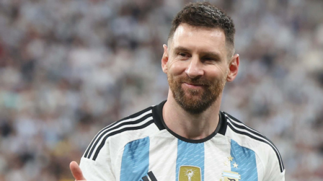 Lionel Messi avec l'Argentine (capture Twitter @PVSportFR)