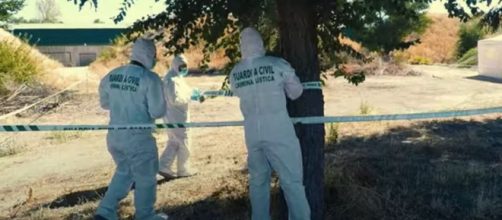 Los agentes de Criminal&iacute;stica de la Benem&eacute;rita se han hecho cargo de las pesquisas (Youtube, Guardia Civil)
