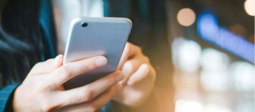 Aunque hay una ley que proh&iacute;be el spam, las empresas utilizan robollamadas para salt&aacute;rsela (Instagram /@facua)