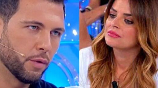 Uomini e donne, prossime puntate: Alessandro Vicinanza torna e balla con Roberta.