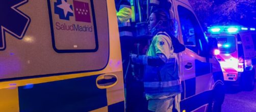 La ni&ntilde;a sufri&oacute; heridas en el cuello (X, @EmergenciasMad)