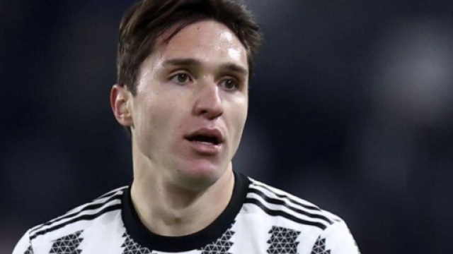 La Juventus sarebbe al lavoro per prolungare i contratti di Vlahovic e Chiesa.